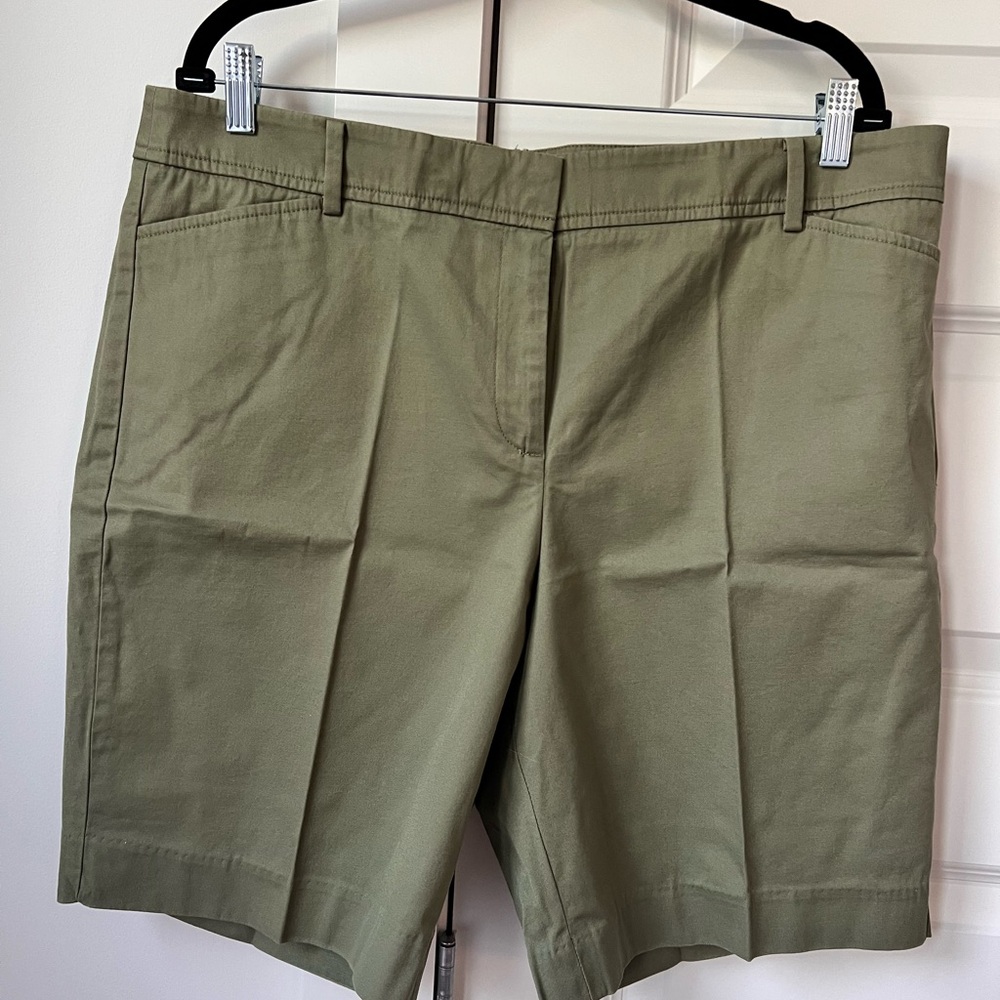 Talbots Olive Green Perfect Shorts (Size 16P)